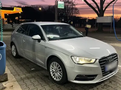 Gebraucht Audi A3 Sportback 180 PS (132 kW) 2013 Silber Kleinwagen