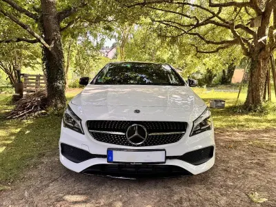 Gebraucht Mercedes CLA220 Shooting Brake AMG 184 PS (135 kW) 2018 Weiß Kombi