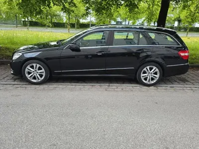 Używany Mercedes E350 Avantgarde 265 KM (194 kW) 2012 Czarny Kombi