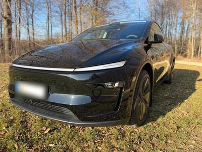 Gebraucht Tesla Model Y Long Range RWD 219 kW (299 PS) 2025 Schwarz SUV