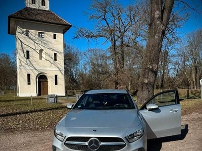 Gebraucht Mercedes A180 116 PS (85 kW) 2020 Silber Kleinwagen
