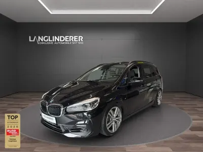 Gebraucht BMW 220 Gran Tourer Sport Line 178 PS (130 kW) 2022 Black sapphire metallic Van / Kleinbus