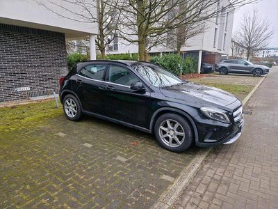 Schwarz Gebraucht 2014 Mercedes GLA200 SUV | 15.500 € (Fairer Preis)
