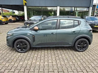 Neu Dacia Sandero Extreme 122 PS (89 kW) 2026 Grau Limousine