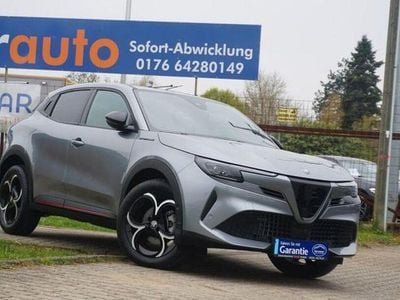 Gebraucht Alfa Romeo Junior 136 PS (100 kW) 2025 Grau SUV