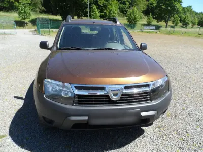 Gebraucht Dacia Duster Ambiance 105 PS (77 kW) 2012 Braun SUV
