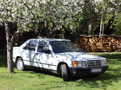 Second-hand Mercedes 190 118 CP (86 kW) 1987 Alb Berlinǎ