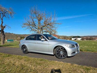 Gebraucht BMW 320 150 PS (110 kW) 2006 Silber Limousine