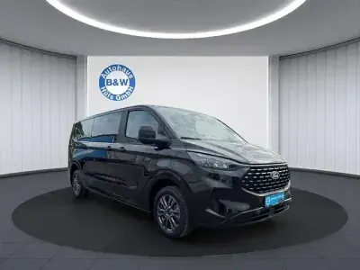 Second-hand Ford Tourneo Custom Titanium 136 CP (100 kW) 2025 Negru Van