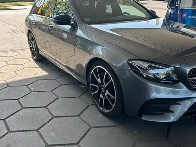 Mercedes E43 AMG