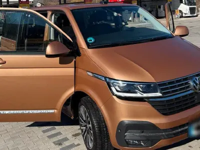 Używany VW T6.1 Highline 199 KM (146 kW) 2020 Brązowy Van