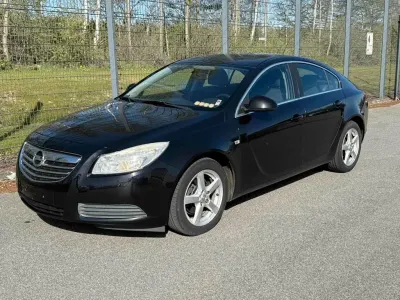 Brugt Opel Insignia Cosmo 140 HK (102 kW) 2009 Sort Sedan