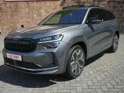 Neu Skoda Kodiaq SportLine 150 PS (110 kW) 2026 Grau SUV