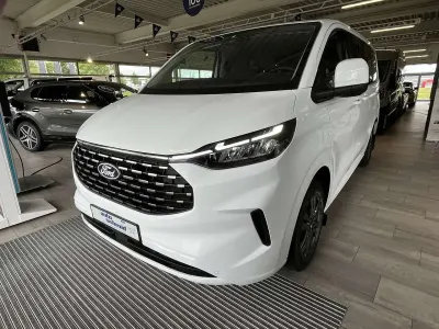 Gebraucht Ford Tourneo Custom Titanium 136 PS (100 kW) 2025 Frostweiß Van
