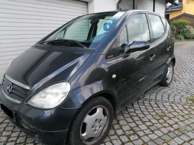 Gebraucht Mercedes A140 Classic 82 PS (60 kW) 1999 Schwarz Van / Kleinbus