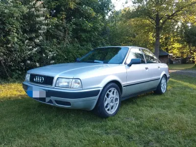 Używany Audi 80 90 KM (66 kW) 1992 Srebrny Sedan/Limuzyna