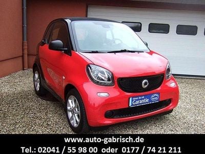 Sicherheitszelle in black/red Gebraucht 2017 Smart ForTwo Coupé Passion Coupé | 9.900 € (Fairer Preis)