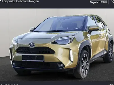 Gebraucht Toyota Yaris Cross Team 116 PS (85 kW) 2022 Gold SUV