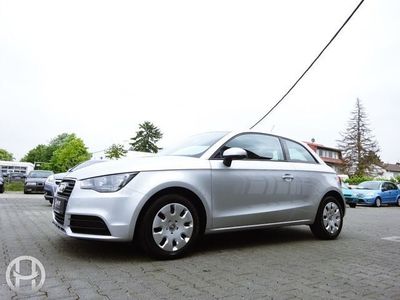 Gebraucht Audi A1 Attraction 86 PS (63 kW) 2011 Silber metallic Kleinwagen