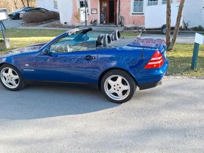 Gebraucht Mercedes SLK230 197 PS (144 kW) 2000 Blau Cabrio