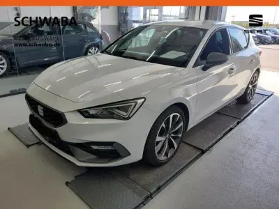 Usata Seat Leon FR 150 CV (110 kW) 2022 Bianco Berlina