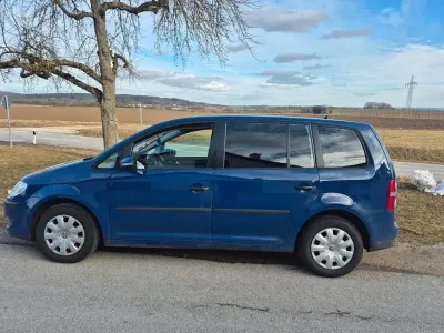 Gebraucht VW Touran Conceptline 140 PS (102 kW) 2009 Blau Van / Kleinbus