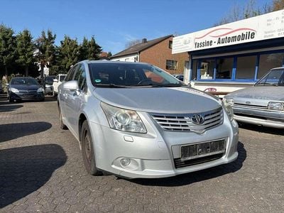 Usata Toyota Avensis Executive 126 CV (92 kW) 2010 Argento Station wagon