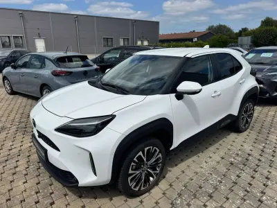 Gebraucht Toyota Yaris Cross Elegant 116 PS (85 kW) 2023 Weiß SUV
