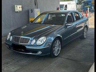 Mercedes E240