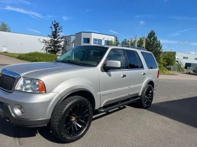 Gebraucht Lincoln Navigator 305 PS (224 kW) 2004 Grau SUV