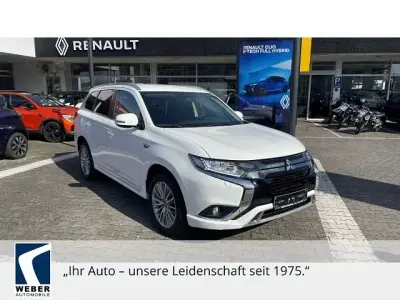 Gebraucht Mitsubishi Outlander P-HEV Basis 135 PS (99 kW) 2021 S) (weiss SUV