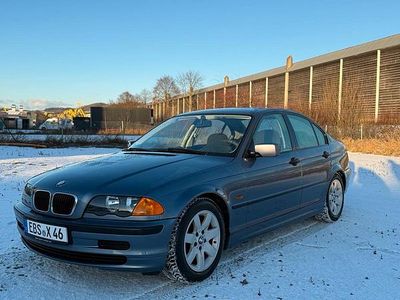 Blau Gebraucht 2000 BMW 316 Limousine | 3.500 € (Etwas zu teuer)