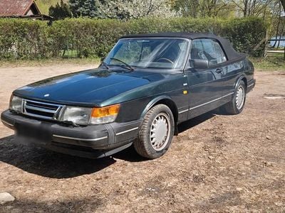 Second-hand Saab 900 Cabriolet 141 CP (103 kW) 1992 Verde Cabrio