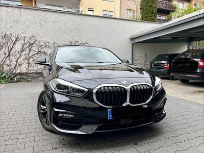 Używany BMW 120 Sport Line 178 KM (130 kW) 2021 Czarny Hatchback