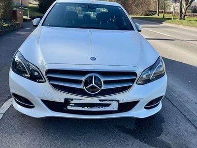 Gebraucht Mercedes E400 Avantgarde 333 PS (244 kW) 2014 Weiß Limousine