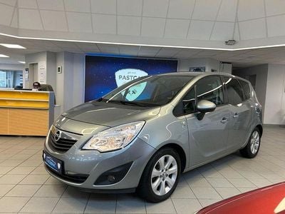 Gebraucht Opel Meriva 120 PS (88 kW) 2012 Silber Van / Kleinbus