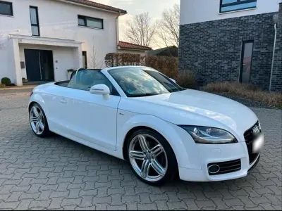 Gebraucht Audi TT S-Line 160 PS (117 kW) 2026 Weiß Cabrio