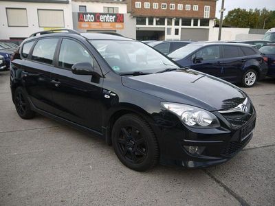 Gebraucht Hyundai i30 126 PS (92 kW) 2011 Schwarz Kombi