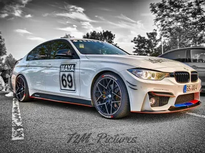 Gebraucht BMW 330 Sport Line 258 PS (189 kW) 2012 Weiß Limousine