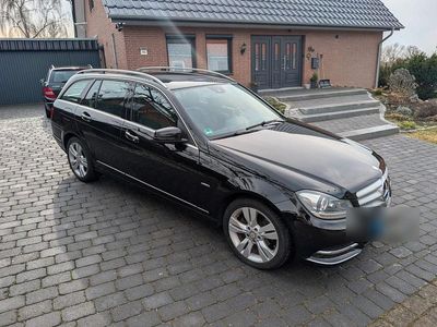 Gebraucht Mercedes C200 Avantgarde 136 PS (100 kW) 2012 Schwarz Kombi