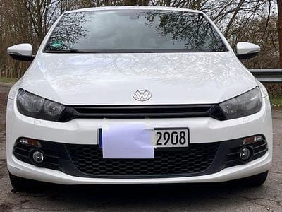 Gebraucht VW Scirocco 140 PS (102 kW) 2012 Weiß Coupé