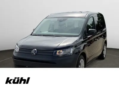 Gebraucht VW Caddy Basis 114 PS (83 kW) 2021 Deep black perleffekt Van / Kleinbus