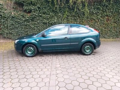 Second-hand Ford Focus 111 CP (81 kW) 2005 Verde Coupe