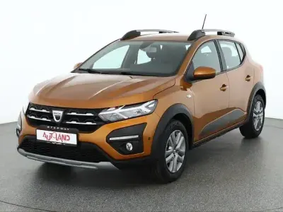 Brugt Dacia Sandero Comfort 91 HK (66 kW) 2022 Orange SUV