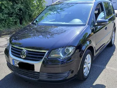 Gebraucht VW Touran Freestyle 102 PS (75 kW) 2010 Schwarz Van / Kleinbus