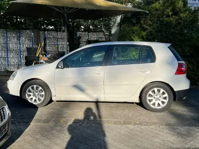 Gebraucht VW Golf IV Sportline 140 PS (102 kW) 2006 Candyweiß Limousine