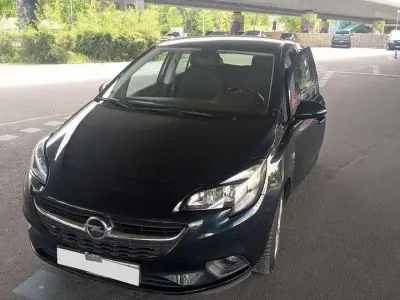 Usado Opel Corsa drive 90 HP (66 kW) 2016 Verde Citadino