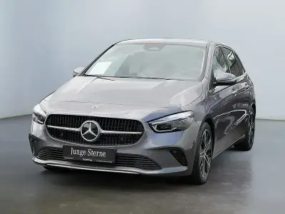 Gebraucht Mercedes B200 Progressive 163 PS (119 kW) 2025 Grau Kleinwagen