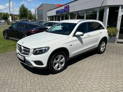 Gebraucht Mercedes GLC350 211 PS (155 kW) 2018 Weiß SUV