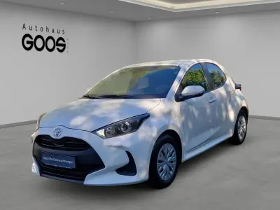 Gebraucht Toyota Yaris Comfort 125 PS (91 kW) 2023 Super white 2 Kleinwagen